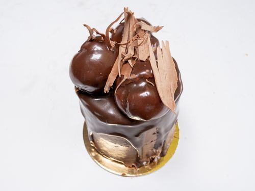 Profiterollü Pasta (Adet)