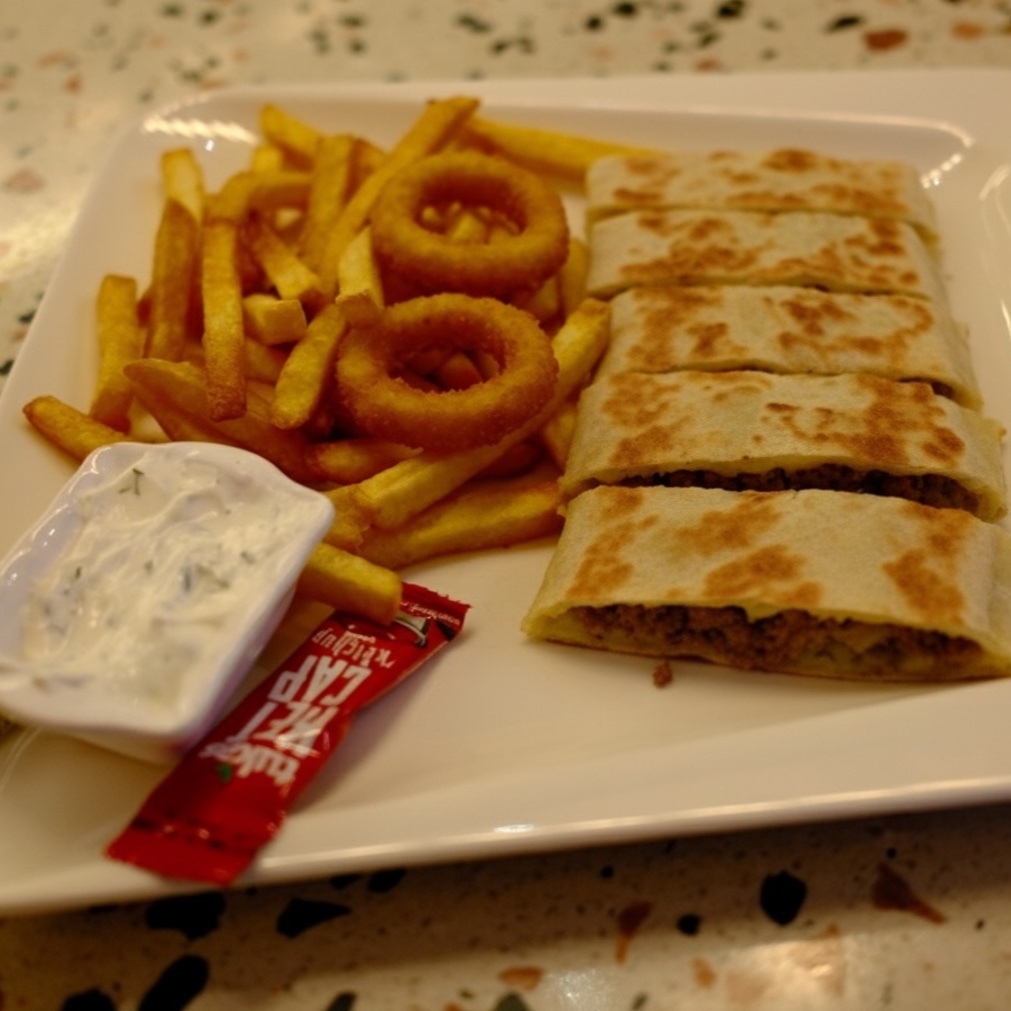 Patatesli Kavurmalı Gözleme