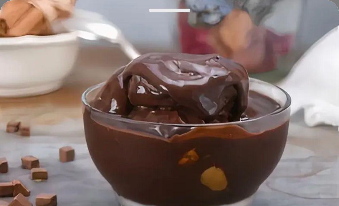 Double Çikolatalı Profiterol