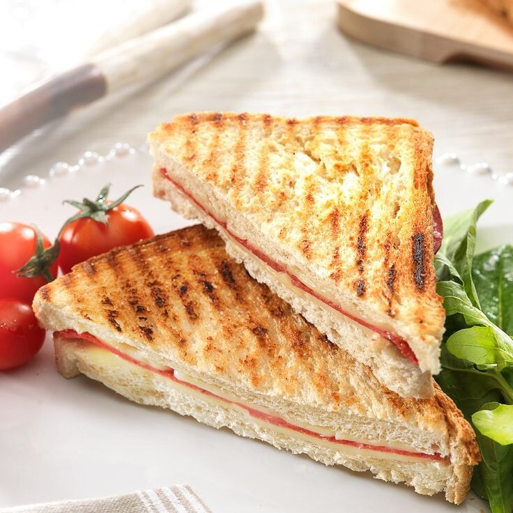 Hindifüme Tost