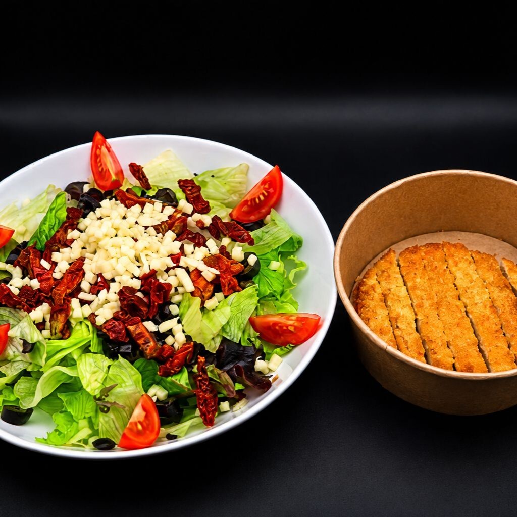 Kurutulmuş Domates Salatası