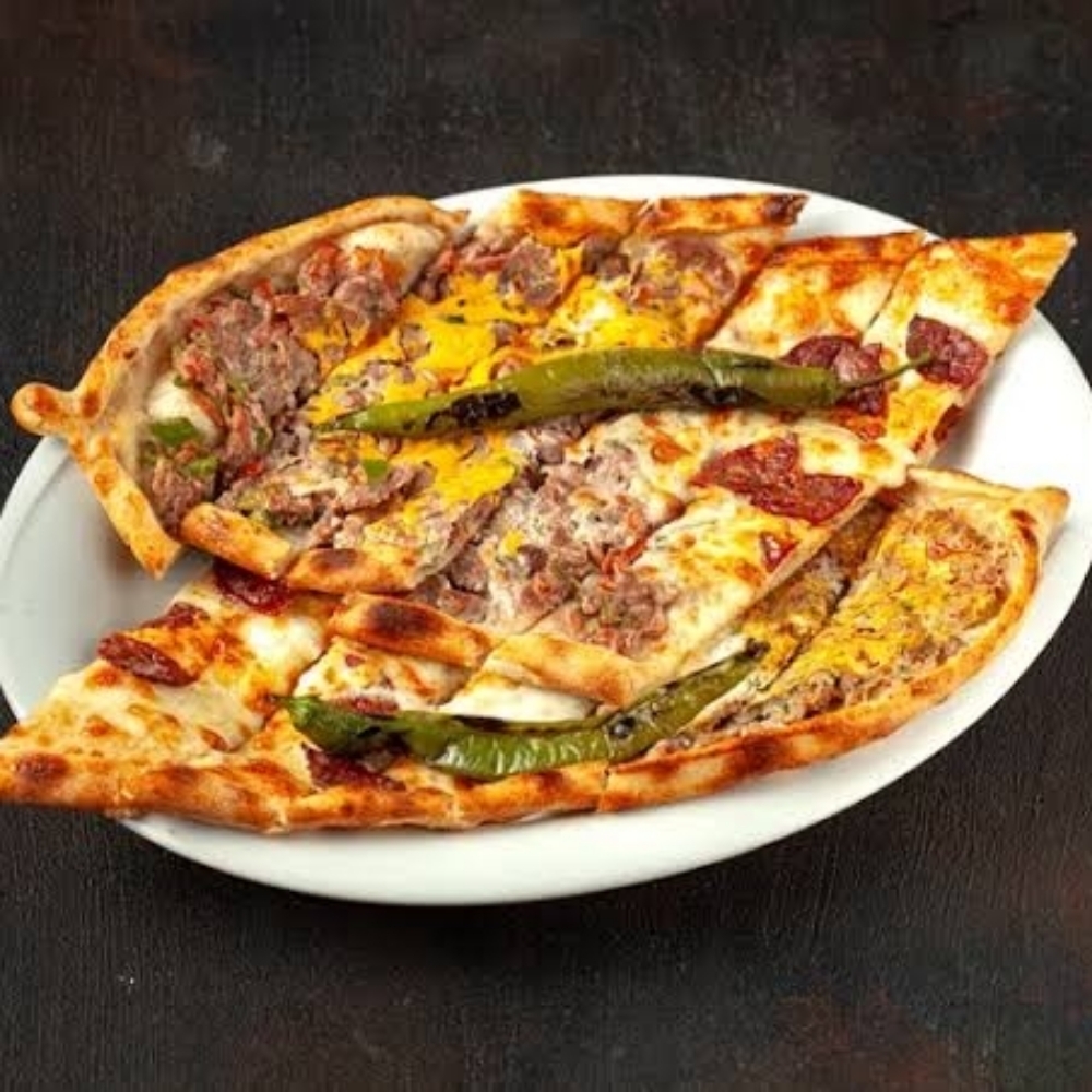 Karışık Pide + Ayran