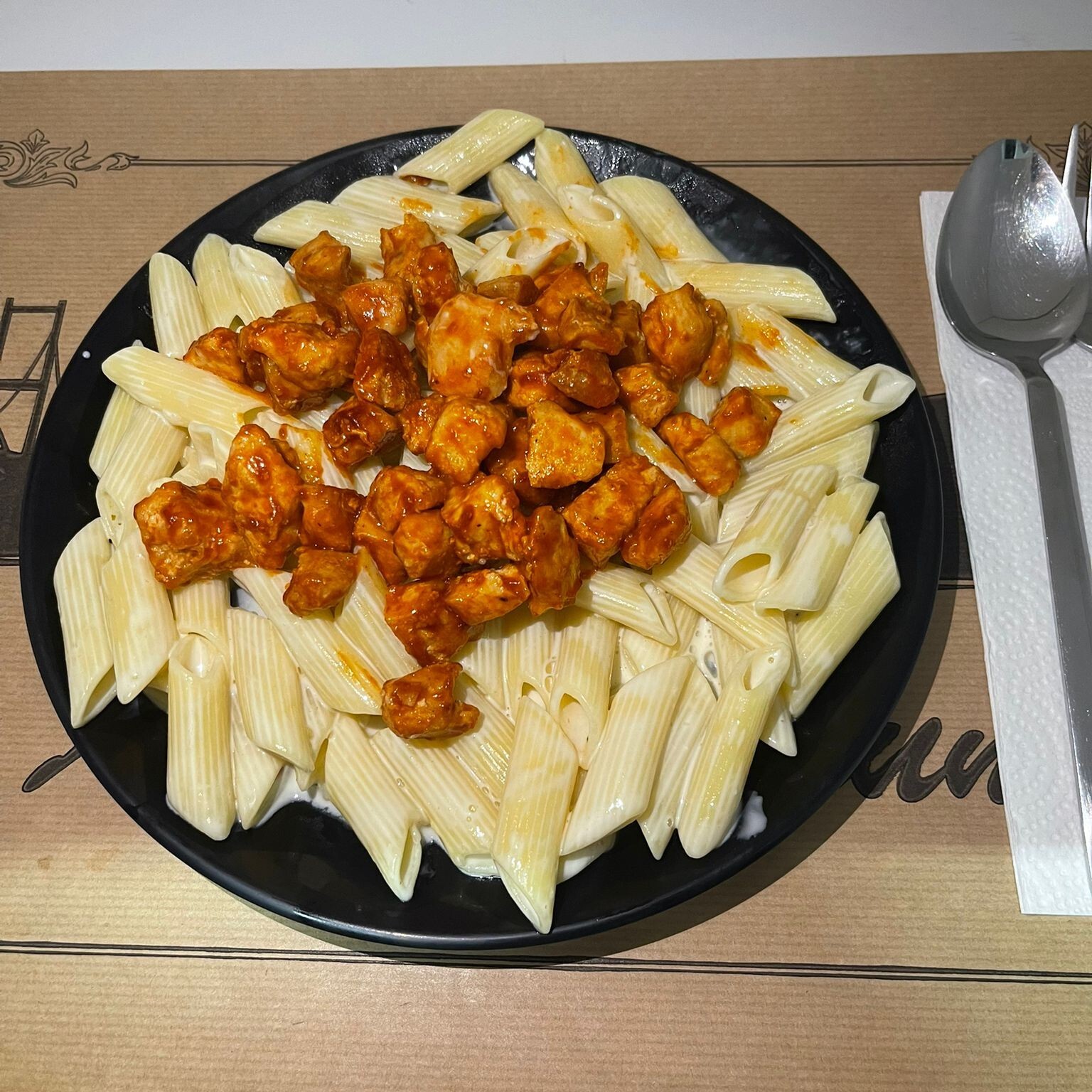 Sweet Chili Soslu Tavuklu Penne Makarna
