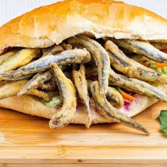 Ekmek Arası Hamsi