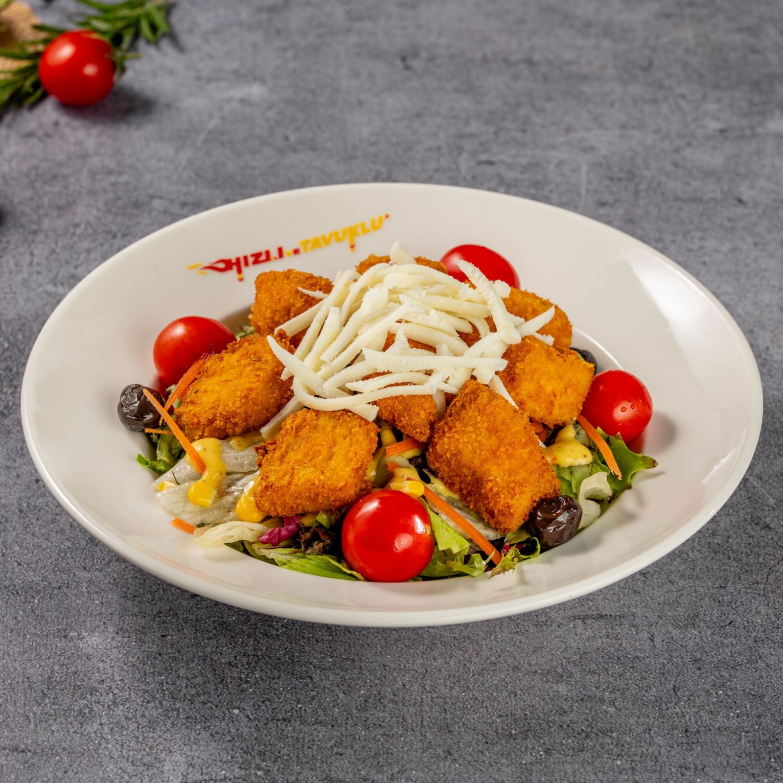 Çıtır Tavuklu Salata