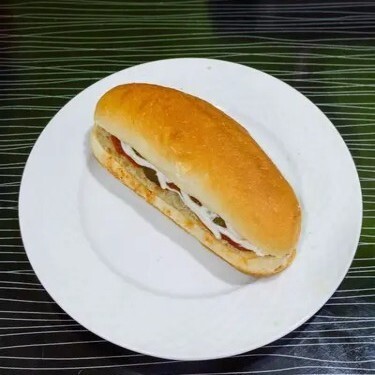 Sandviç Ekmeği Arası Tavuk Döner
