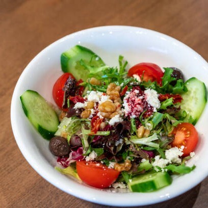 Peynirli Akdeniz Salata