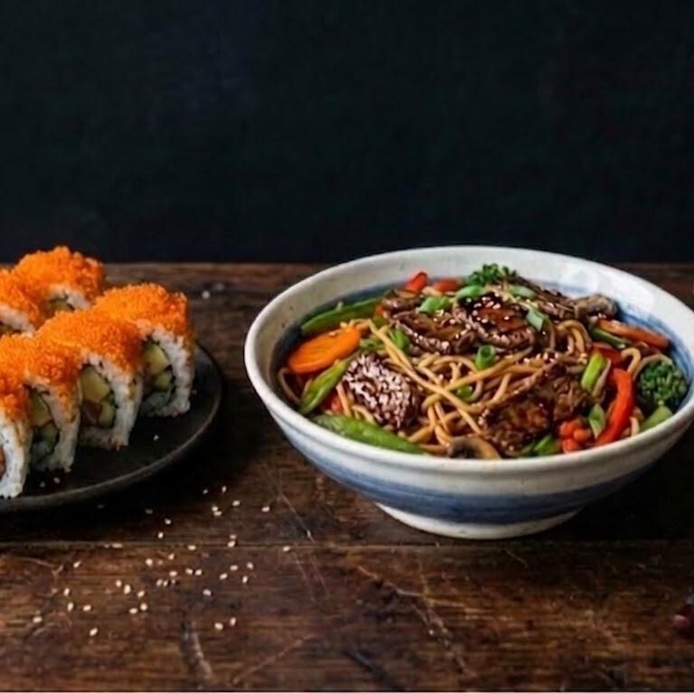 Somon Roll + Dana Etli Noodle + 1 Coca Cola 330 ml