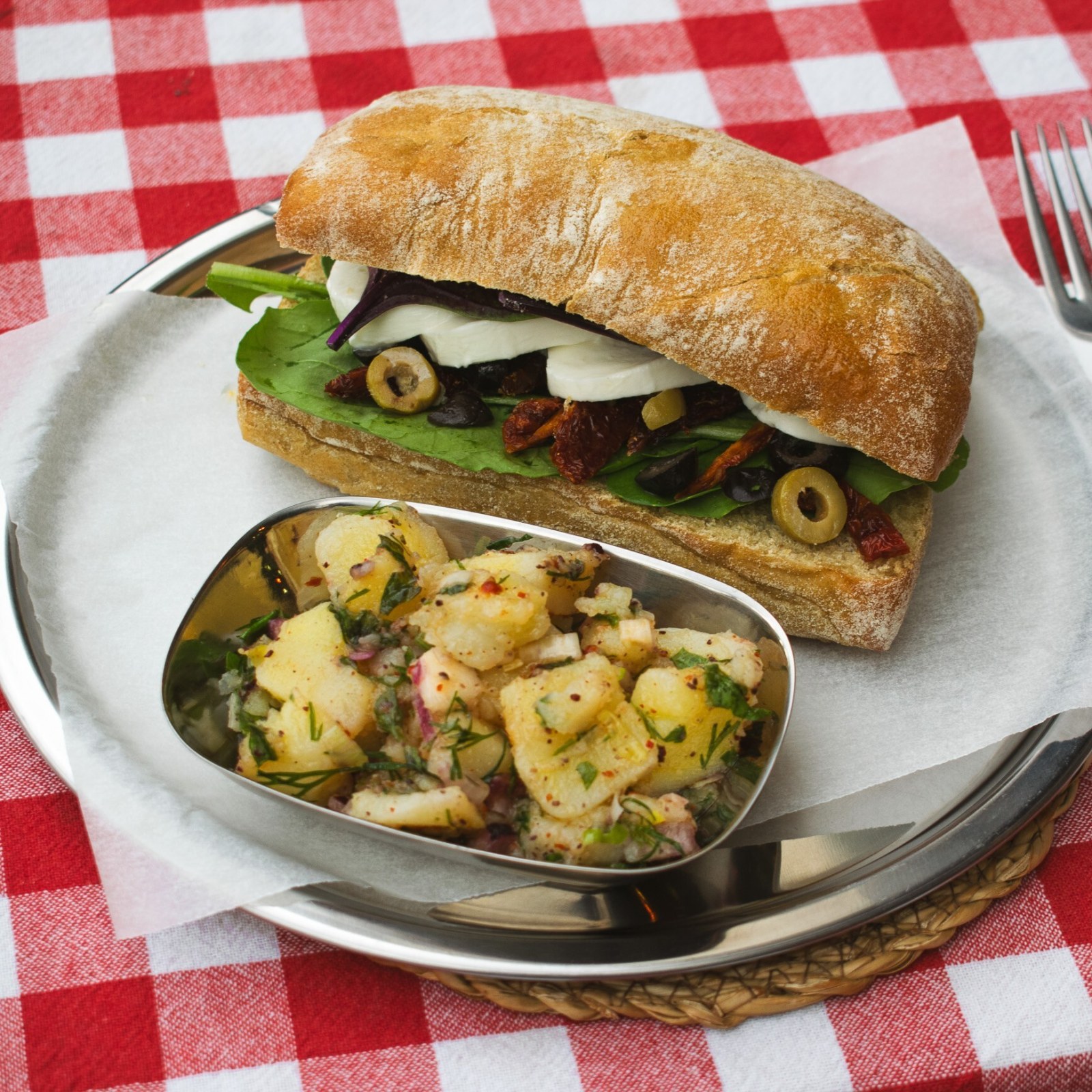 Mozzarella Sandviç