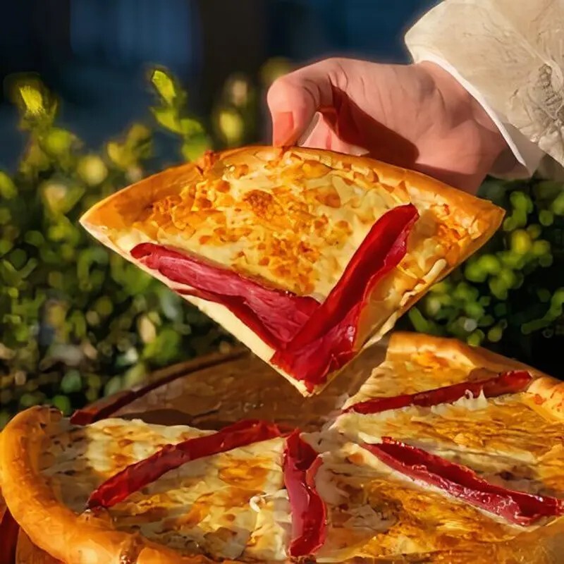 Pastırmalı Kolot Peynirli Pide Yuvarlak