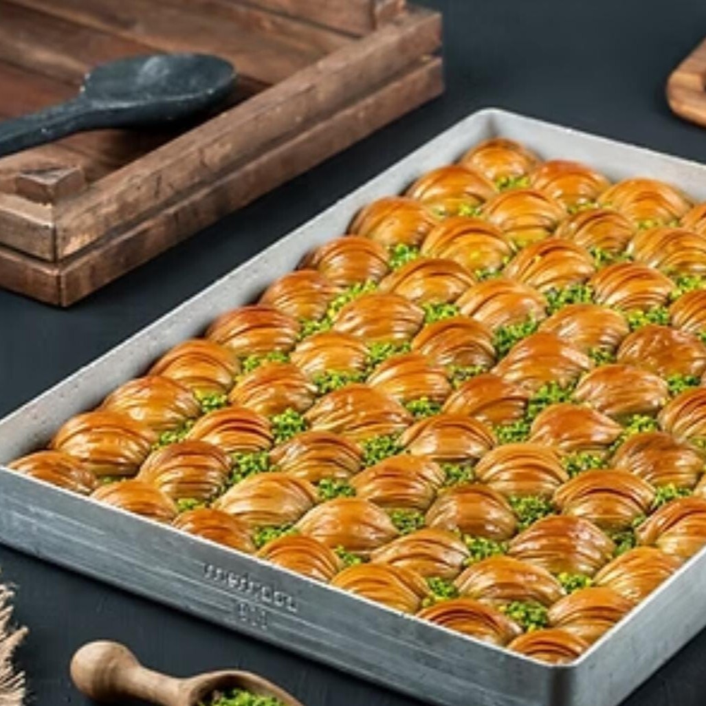Antep Fıstıklı Midye Baklava (1 kg.)