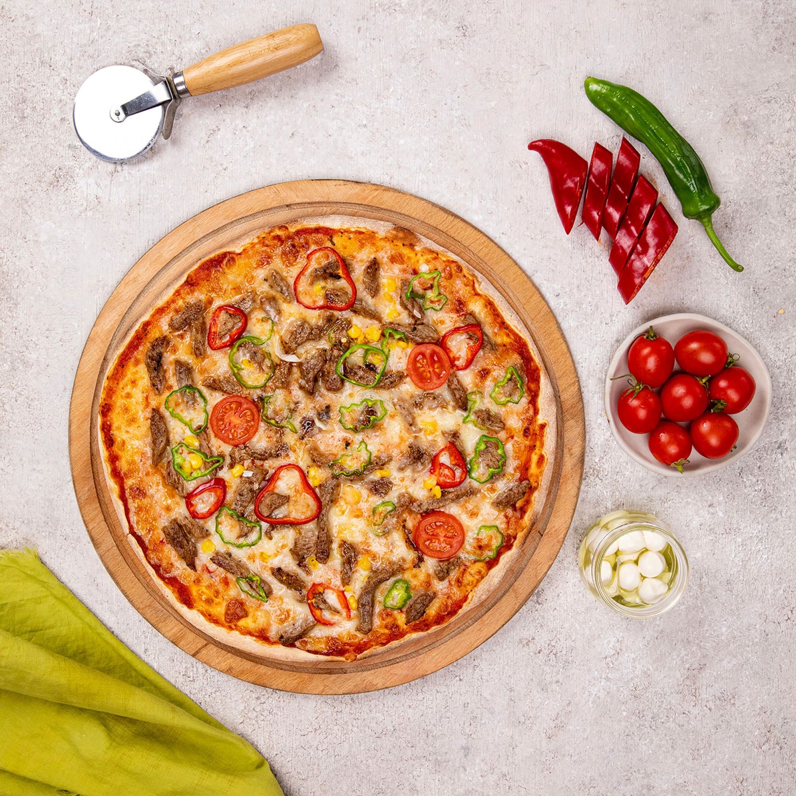 Orta Boy Kavurmalı Pizza