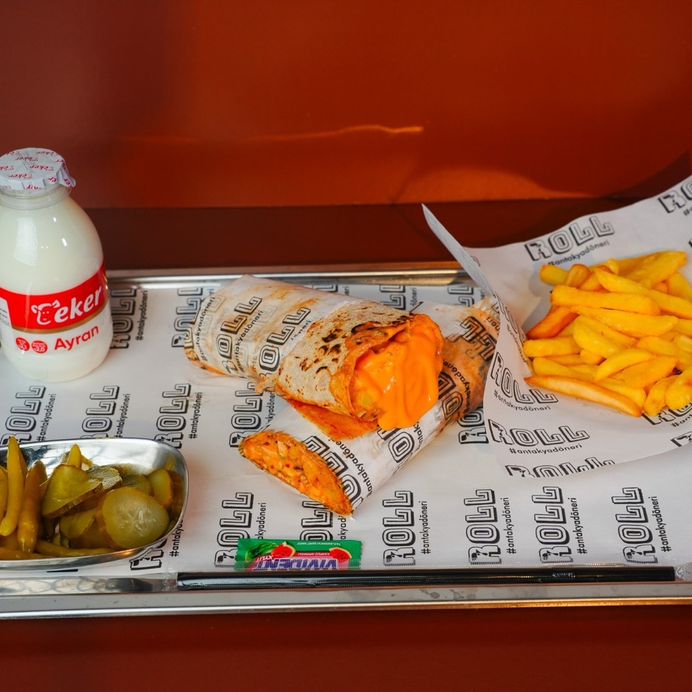 Cheddar Roll Menü (Large)