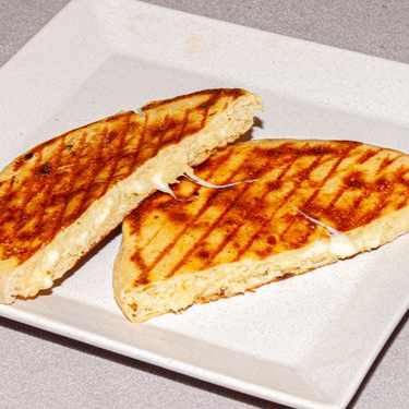 Kaşarlı Bazlama