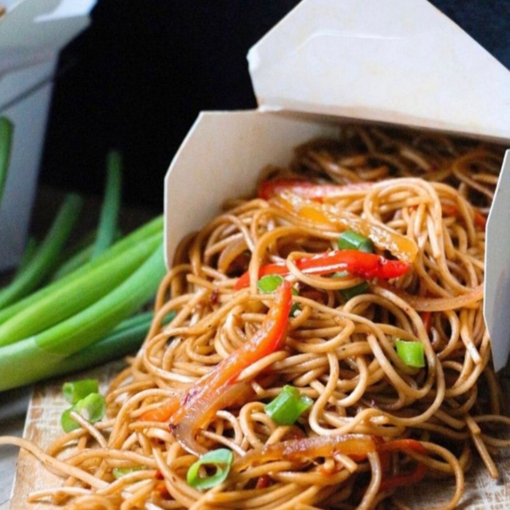 Sebzeli Noodle