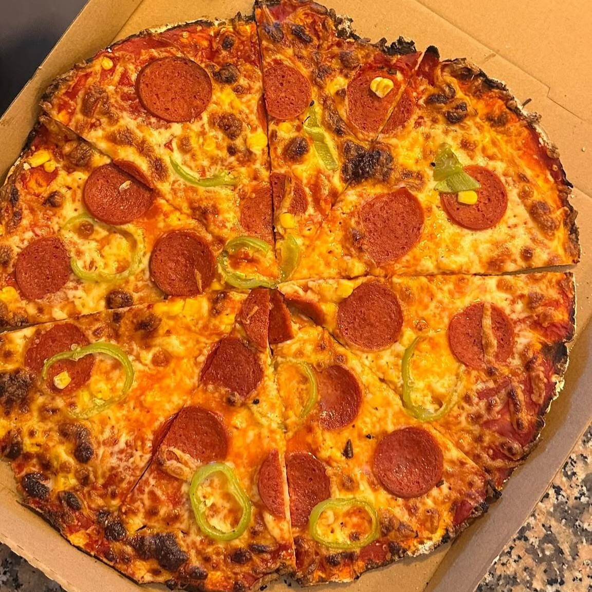 Glutensiz Karışık Pizza İtalyan İnce Hamur (XXL Boy) Glutenfree Pizza