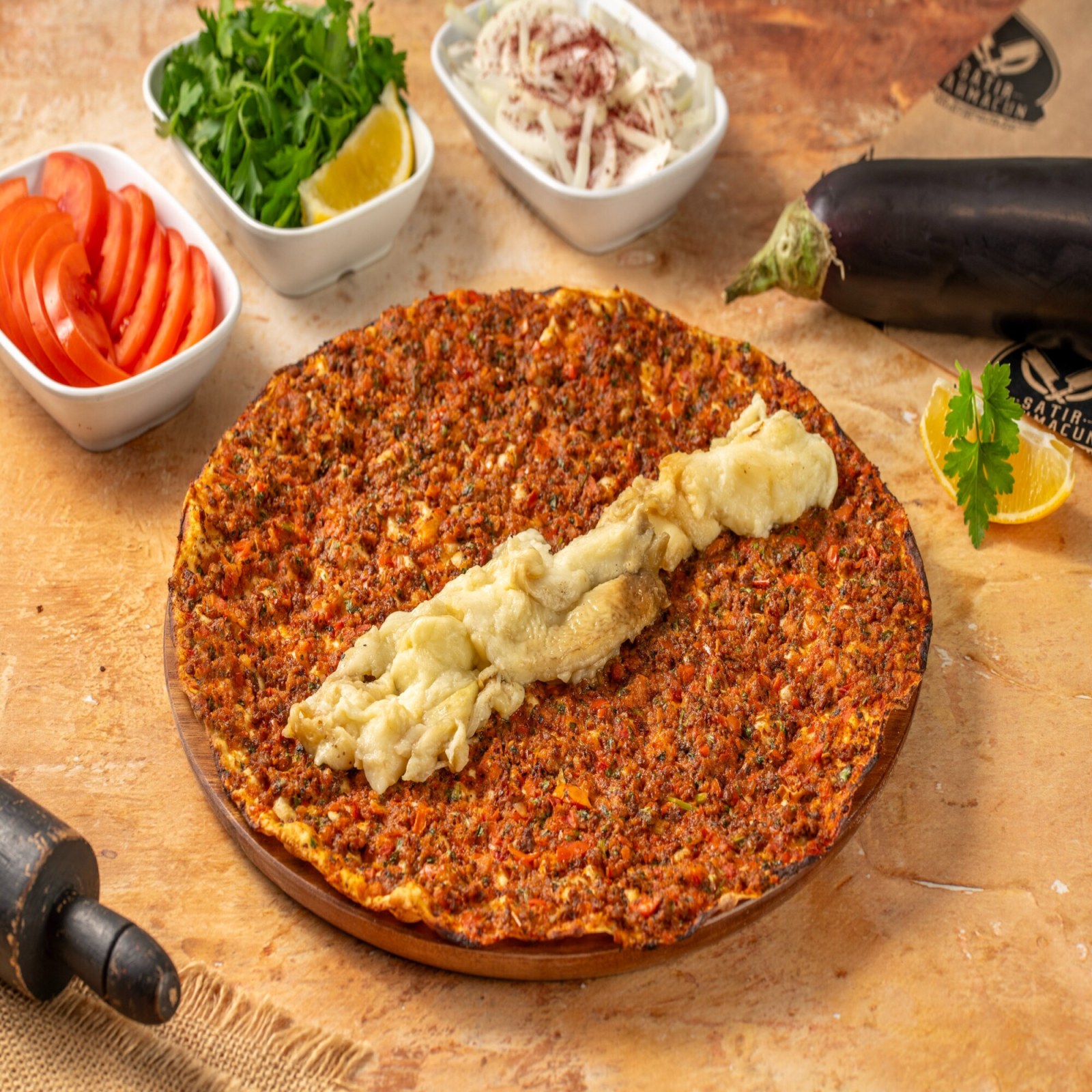 Patlıcanlı Lahmacun