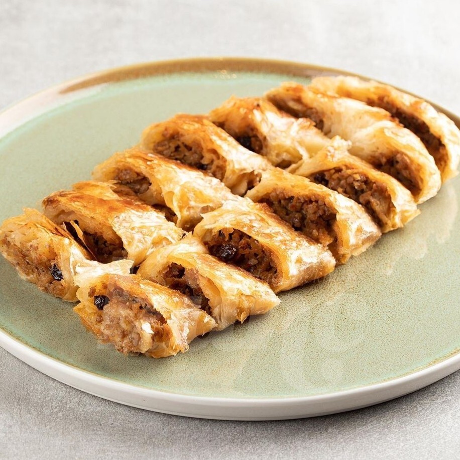 Kıymalı Sarıyer Böreği