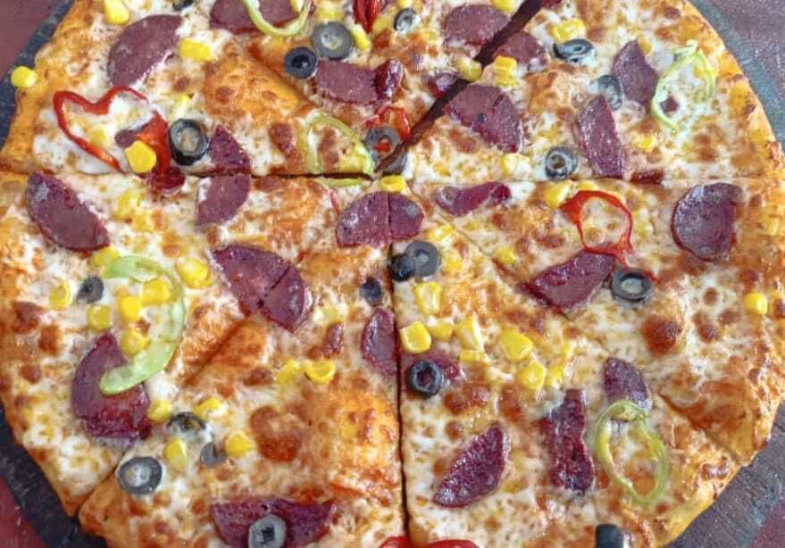Sucuklu Pizza