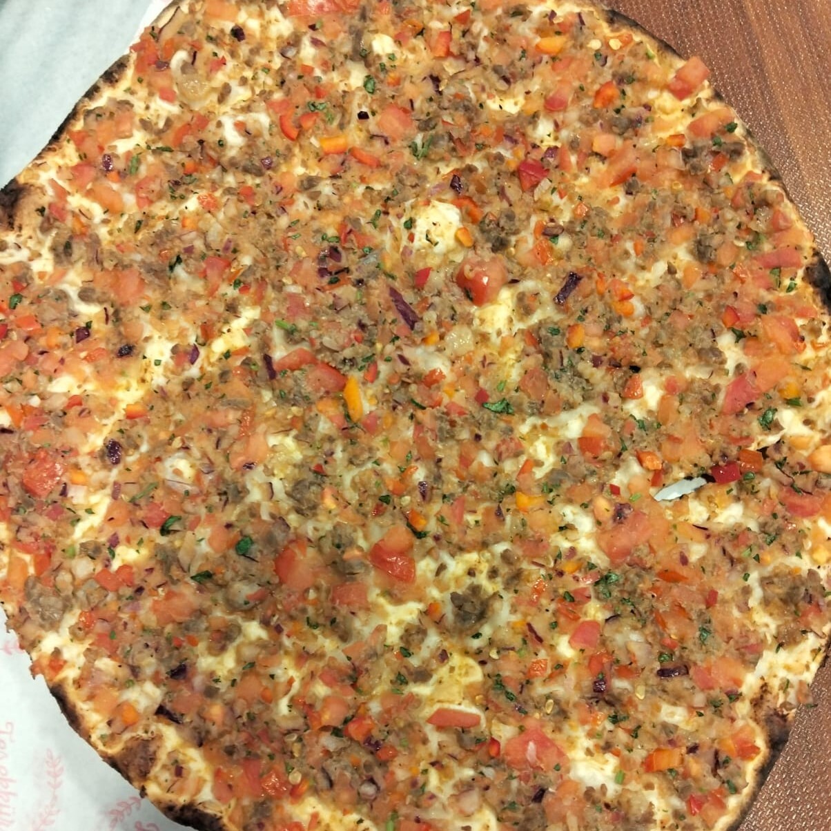 Lahmacun ( acılı )