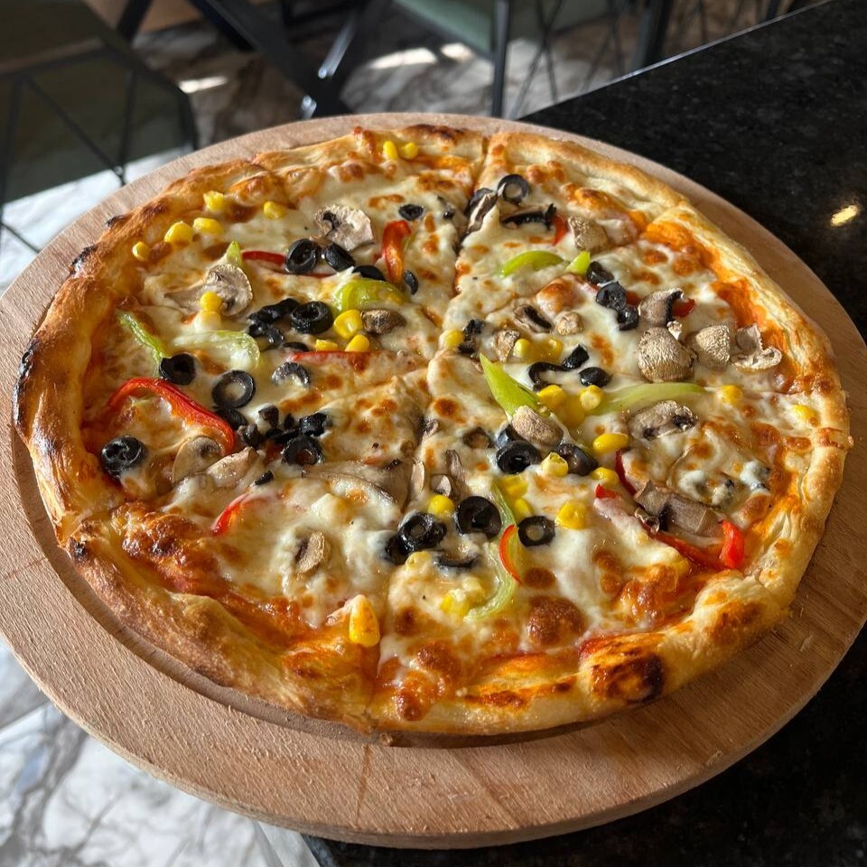 Akdeniz Pizza