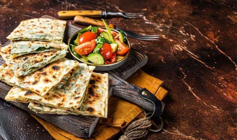 üç peynirli yumurtalı