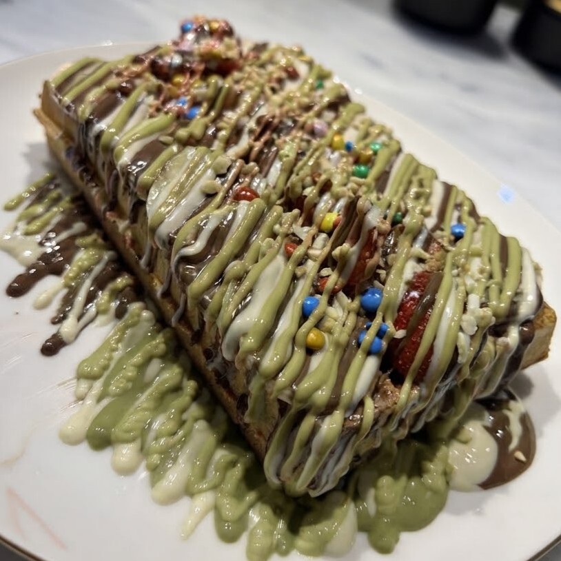 Antep Fıstıklı Brüksel Waffle