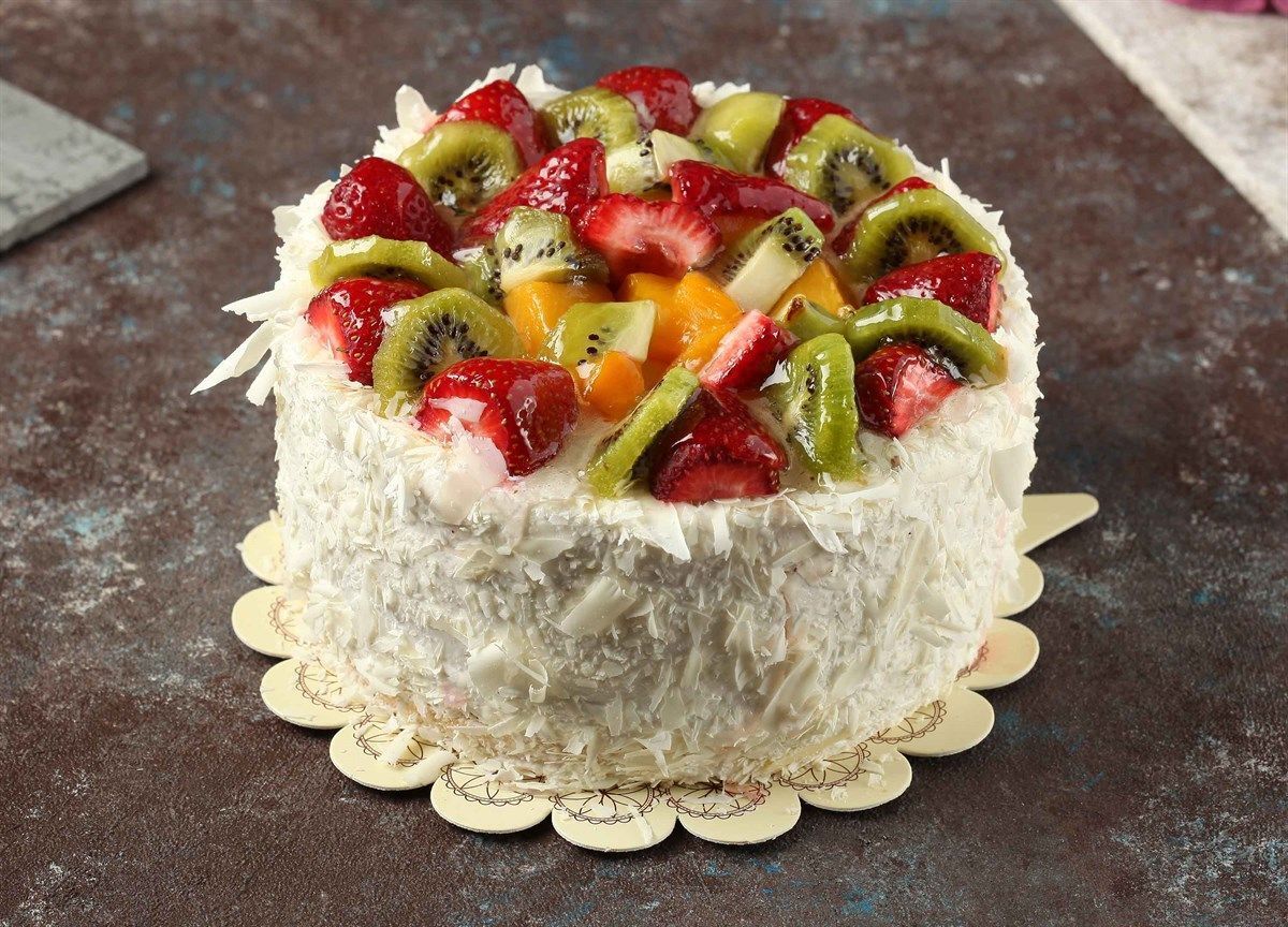 Meyveli Yaş Pasta 5-6 Kişilik