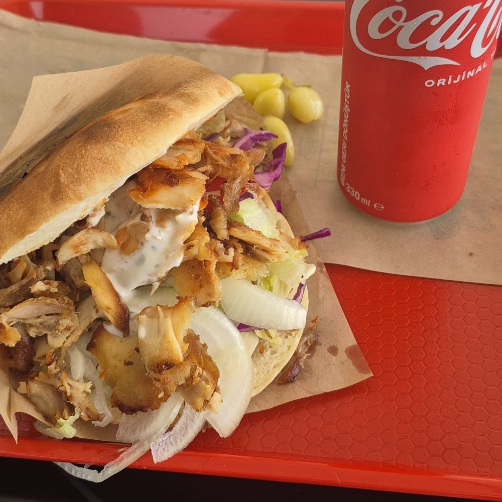 Ekmek Arası Döner
