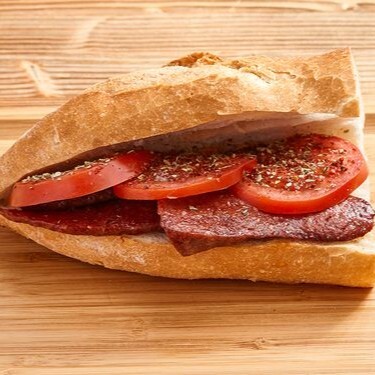 Yarım Ekmek Arası Izgara Sucuk