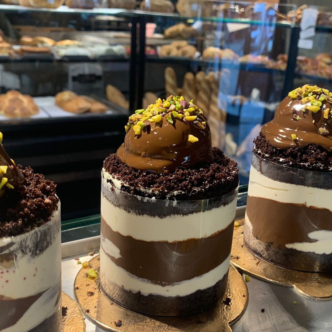 Prenses Kremalı Profiterollü Pasta