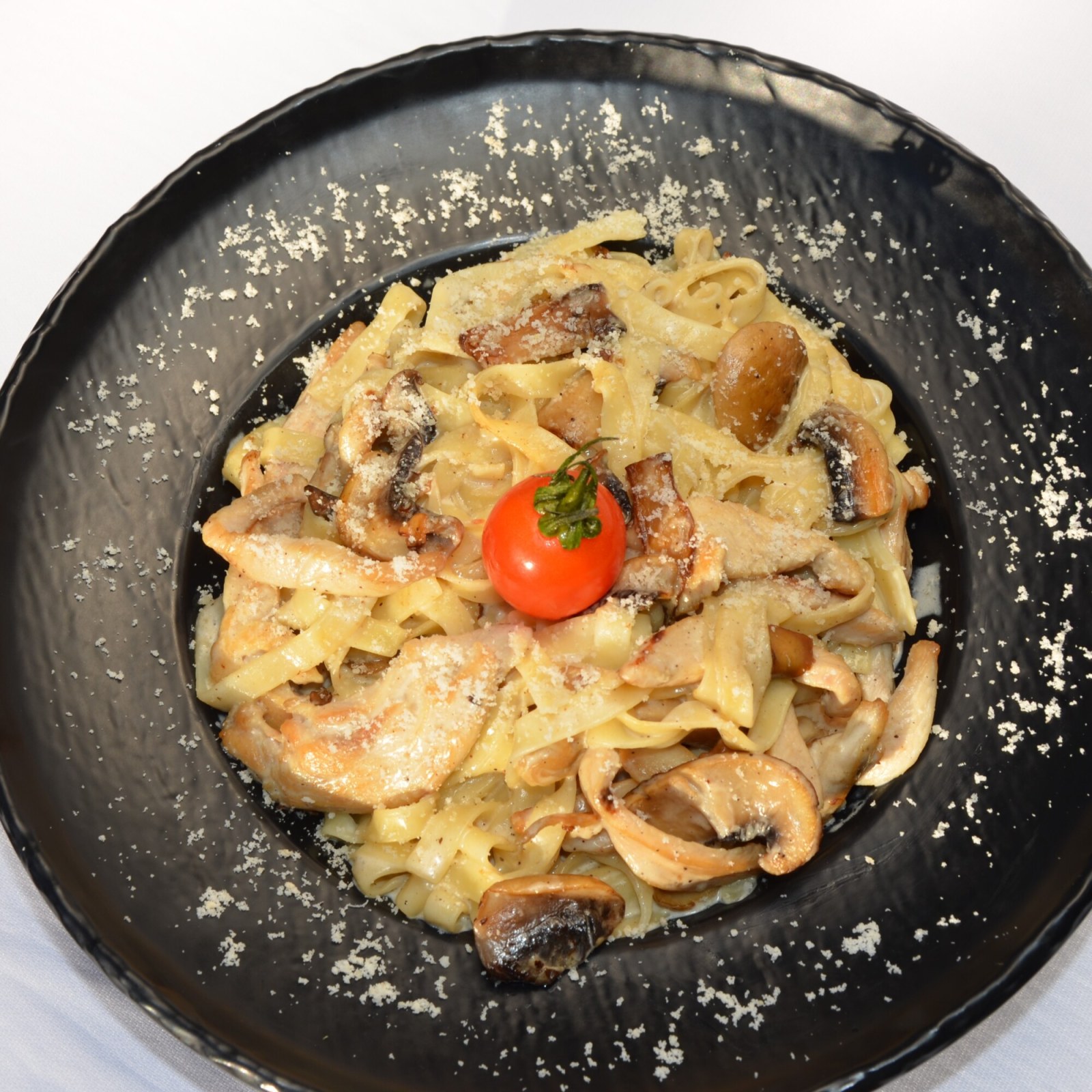 Fettuccine Alfredo