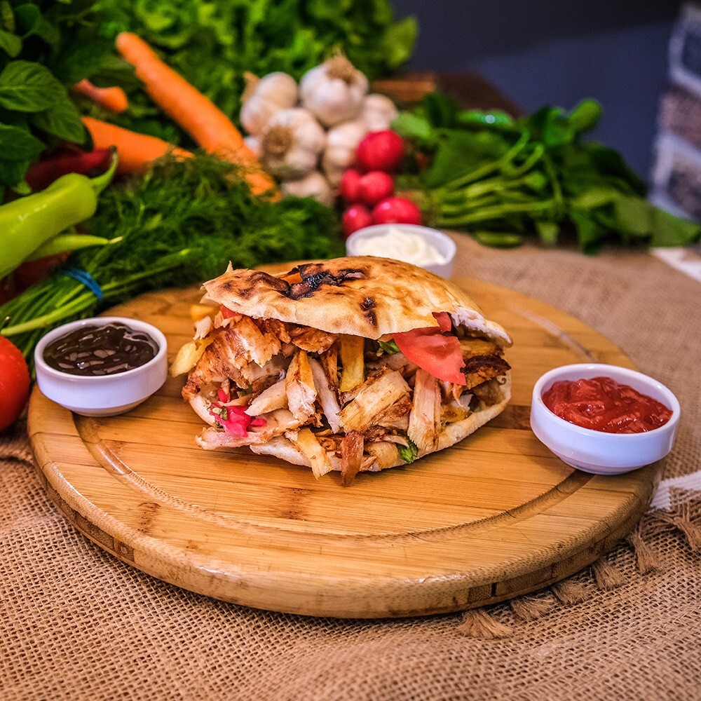 Tombik Pide Arasi Tavuk Doner (100gr)
