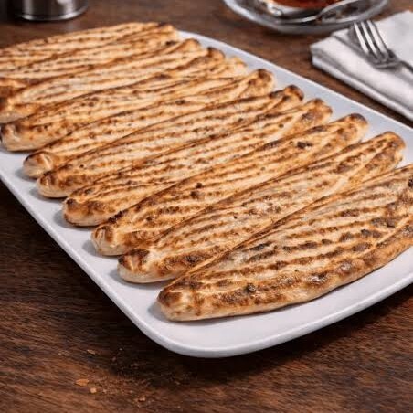 Peynirli Kır Pidesi