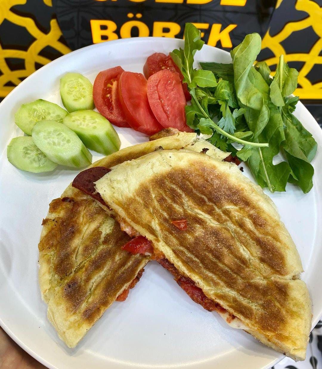 Bazlama Tost Kaşarlı