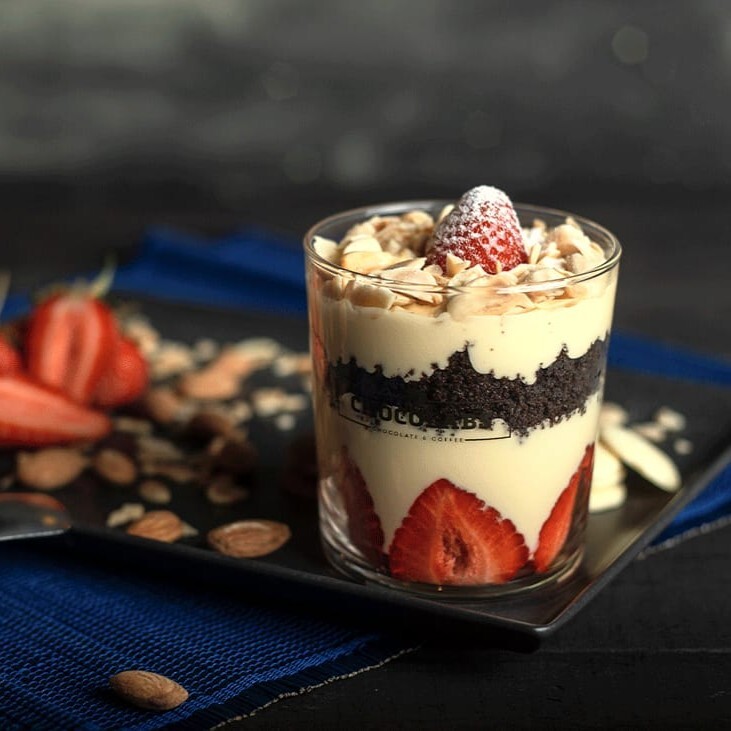 Trifle Çilek
