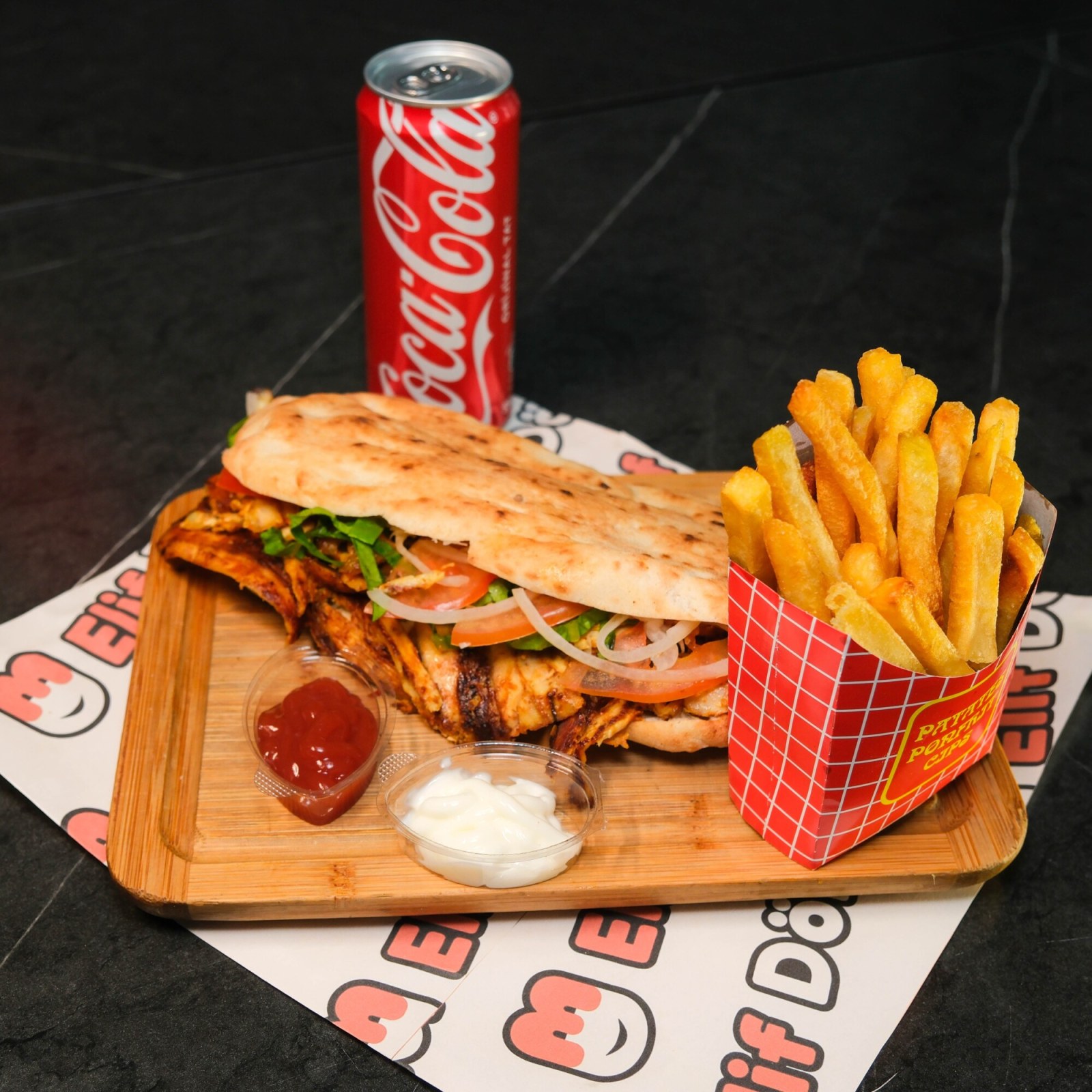 ELİF DÖNER' i keşfet Menü