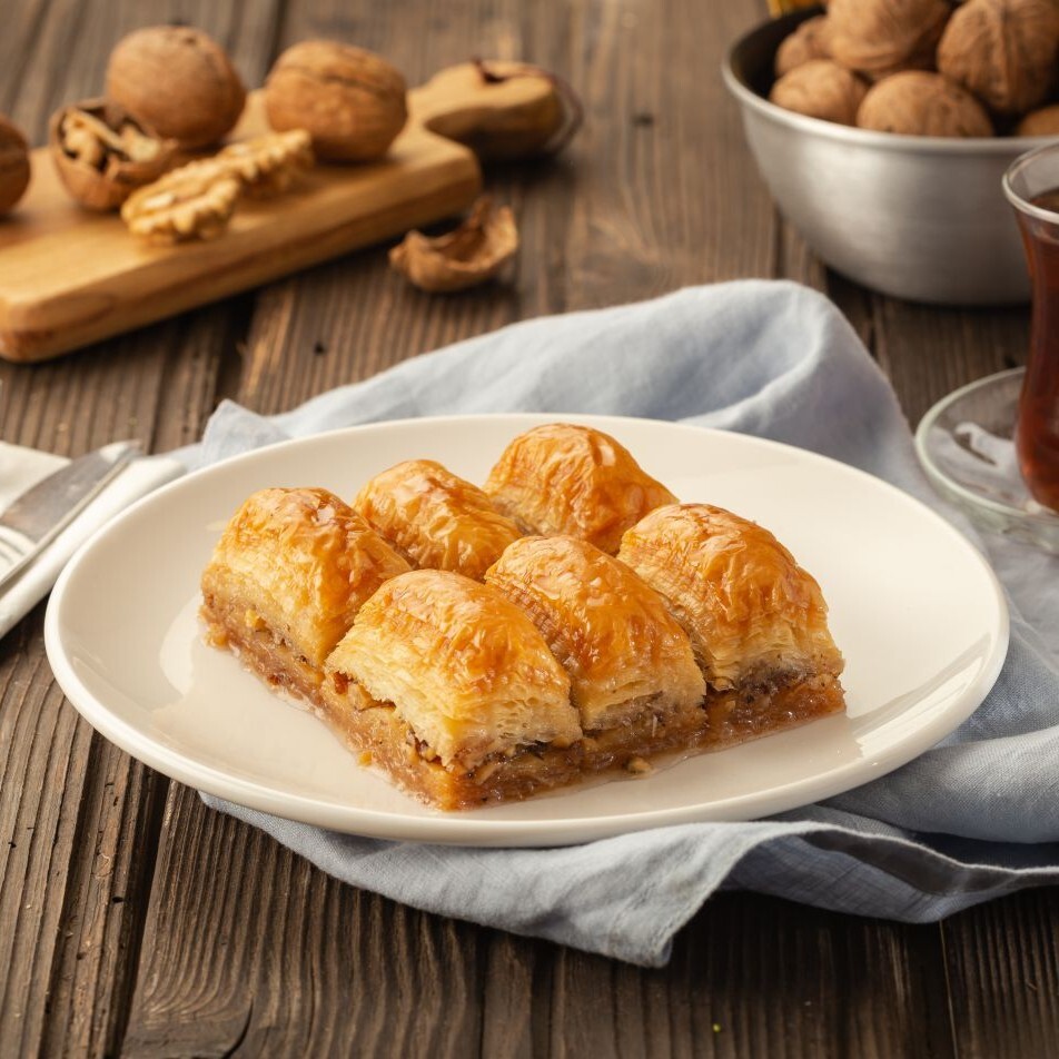 Tepsi Cevizli Baklava