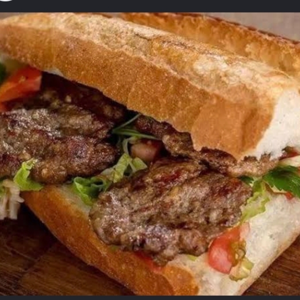 Ekmek Arası Köfte