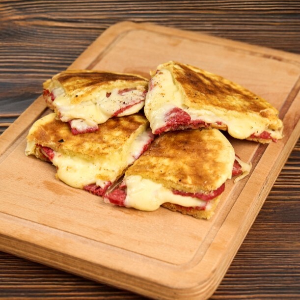 Extra Bol Malzemeli Karışık Tost