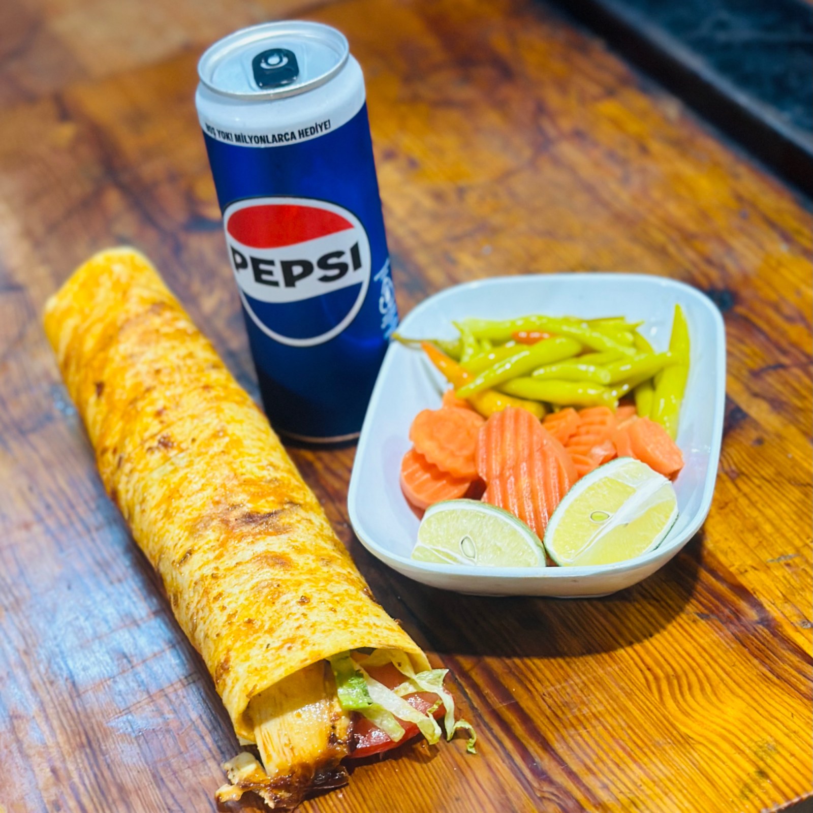 Tavuk Bazuka + 250 ml Pepsi + turşu ile