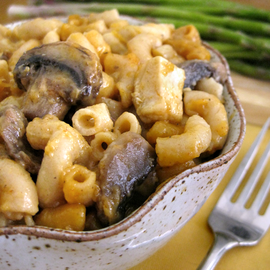 Tavuklu Mantarlı Mac and Cheese