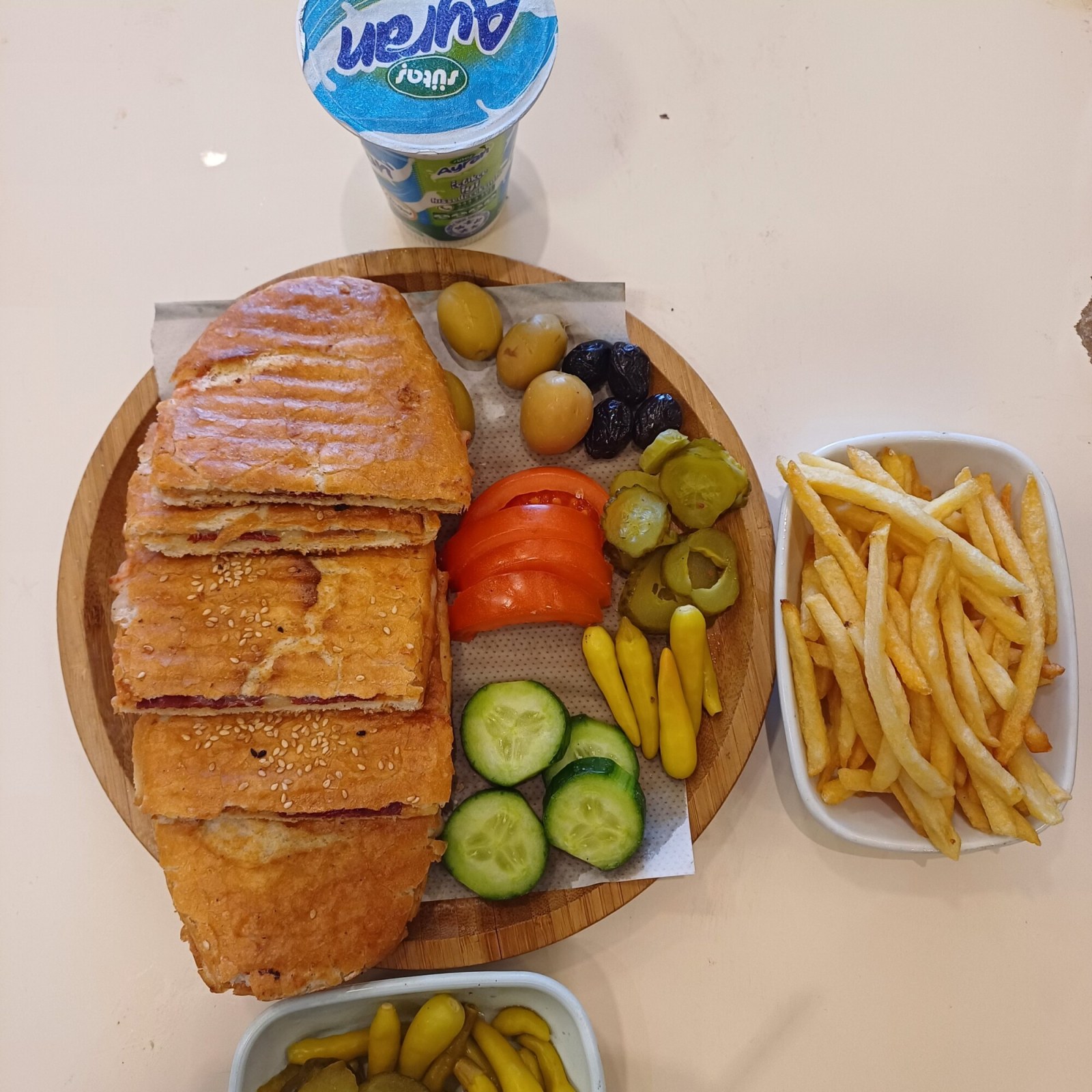 Tavuklu kaşarlı tost