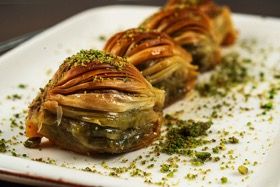 Midye Baklava