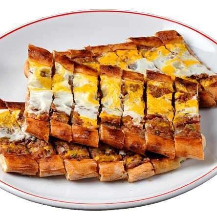 Kıymalı Yumurtalı Pide