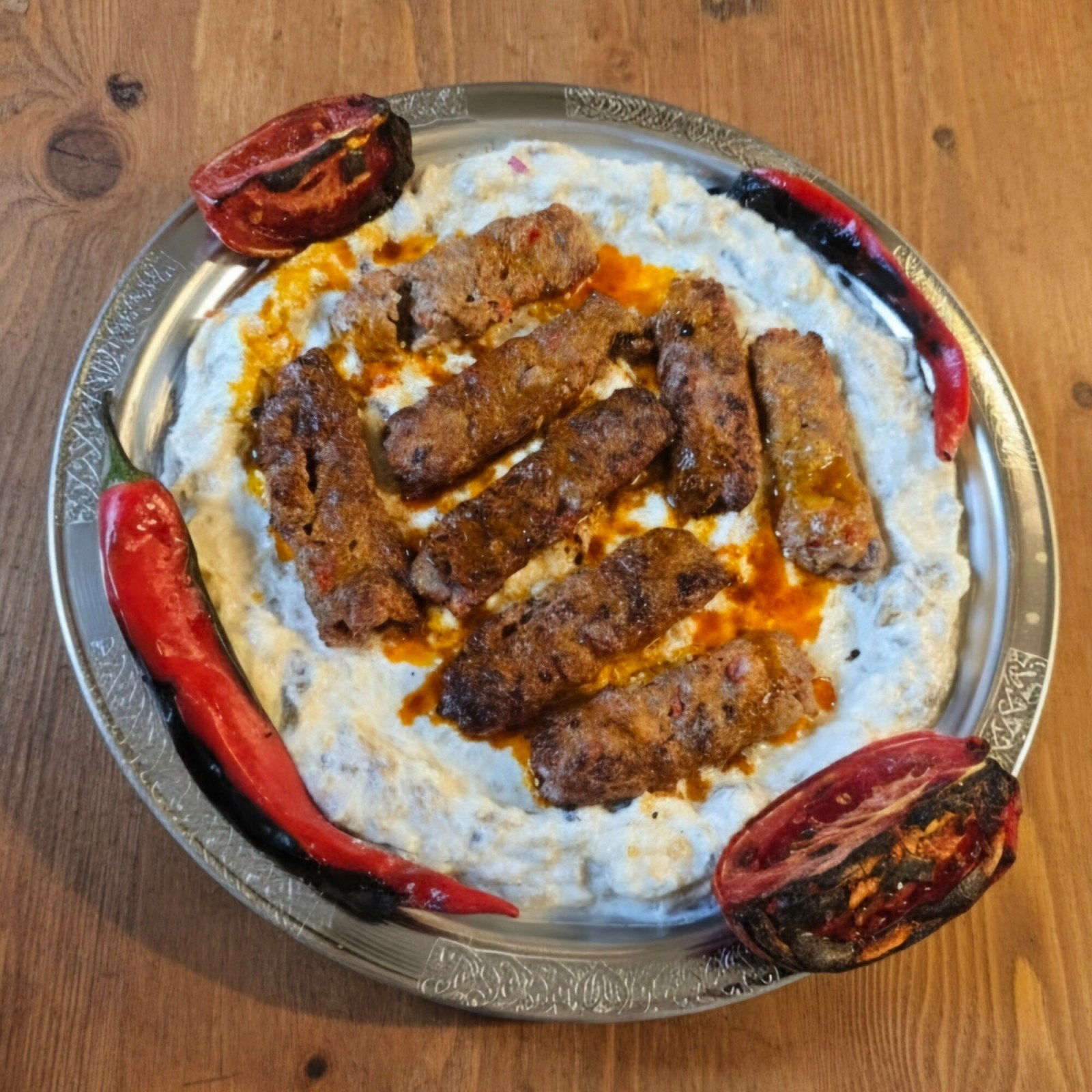 Ali Nazik Kebabı Ziyafet Sofrası (240 gr)
