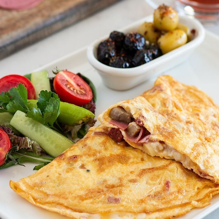 Sucuklu Omlet