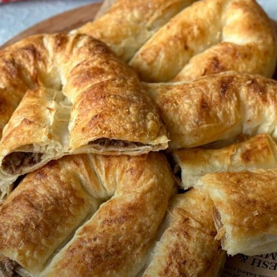 Kıymalı Kol Böreği (500 gr)