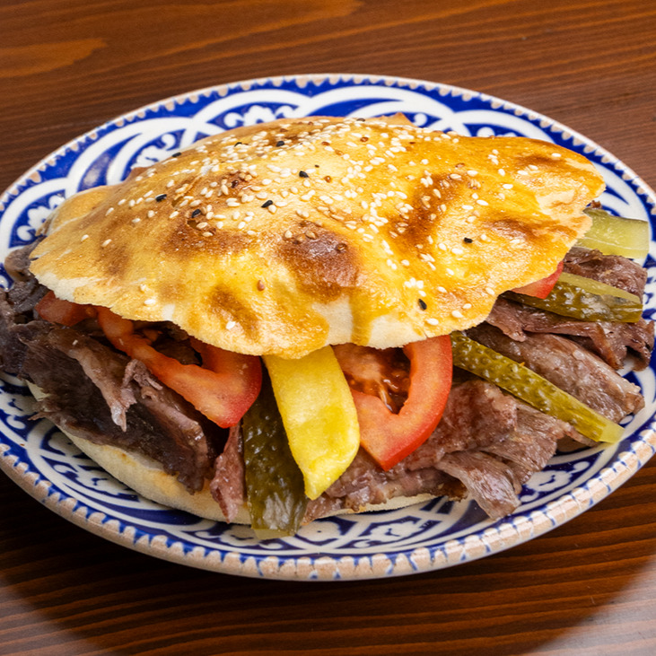 Tombik Ekmek Arası Et Döner