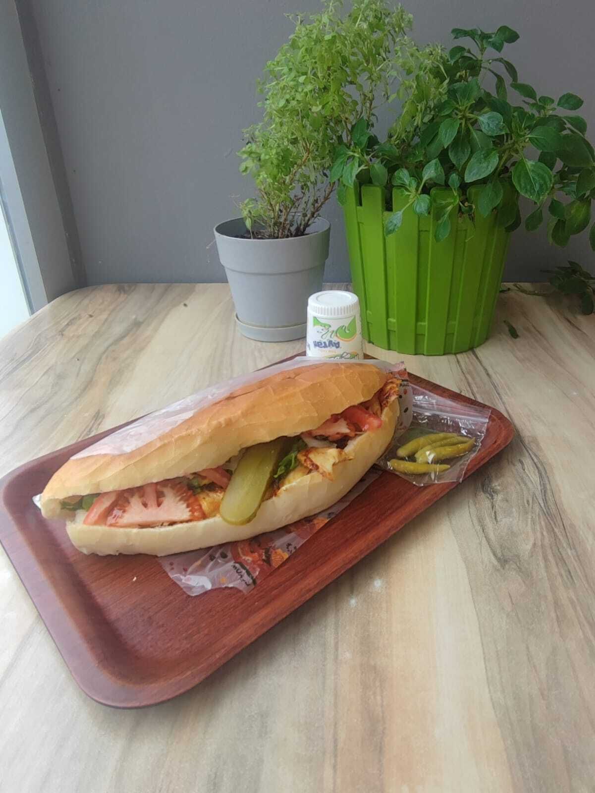 Farklı Ekmek Tavuk Döner